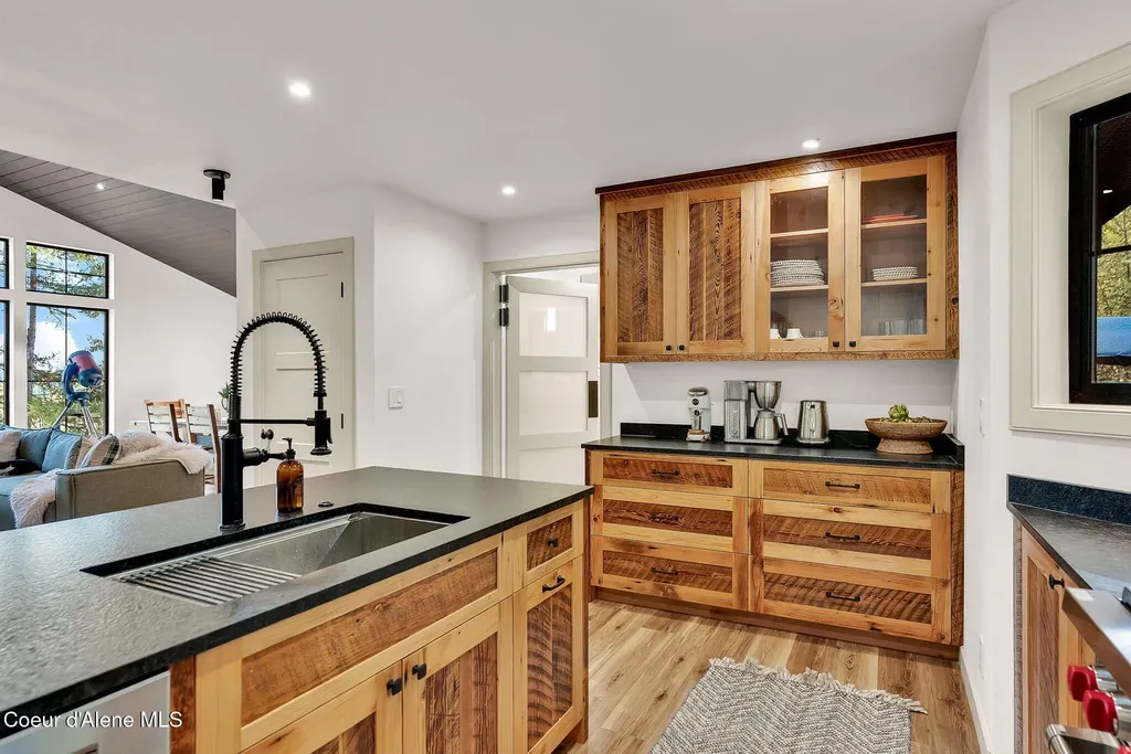 232 N Quail Run Sandpoint ID 83864