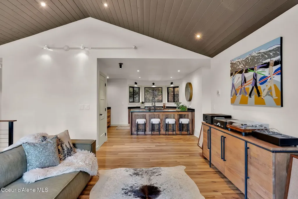 232 N Quail Run Sandpoint ID 83864