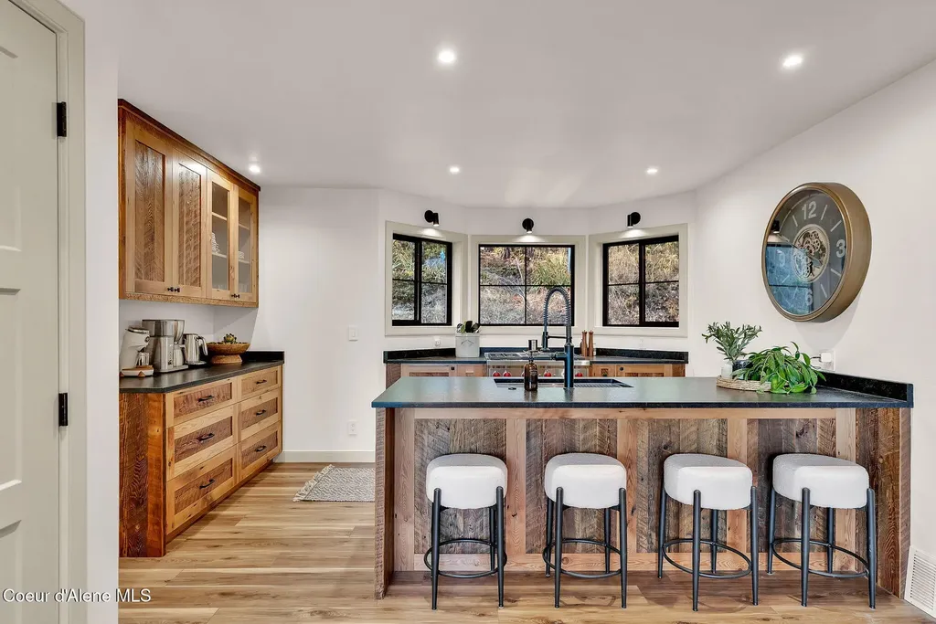 232 N Quail Run Sandpoint ID 83864