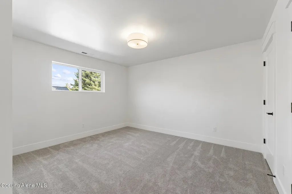 9092 N. Raintree Lane Hayden ID 83835