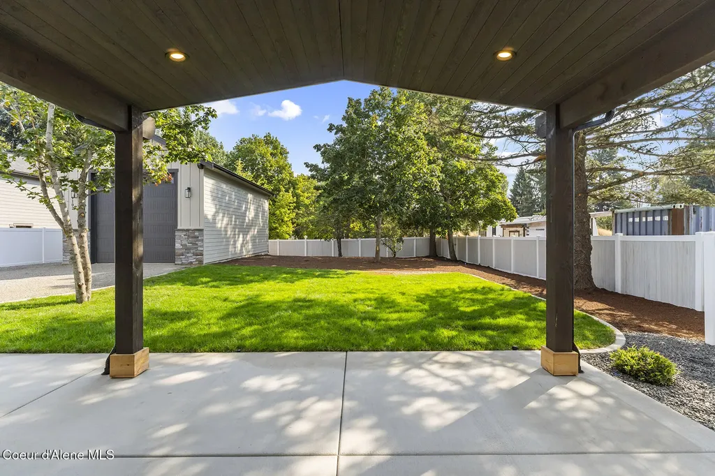 9092 N. Raintree Lane Hayden ID 83835