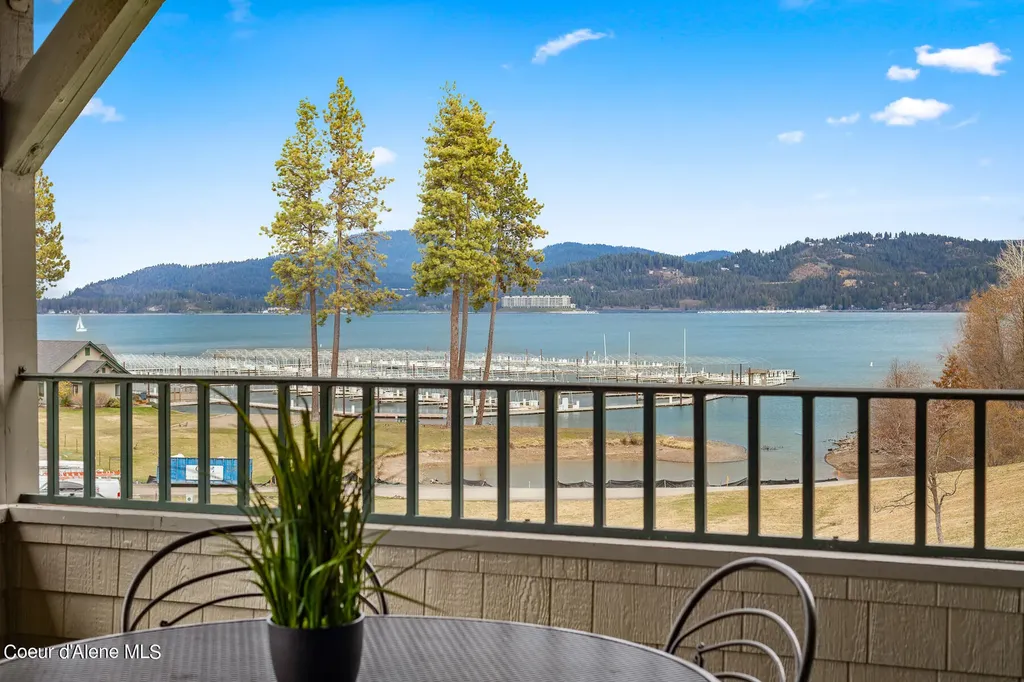 4732 S Arrow Point Drive Harrison ID 83833