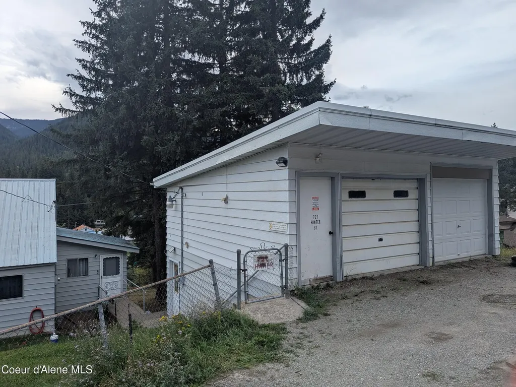721 Hunter Street Mullan ID 83846