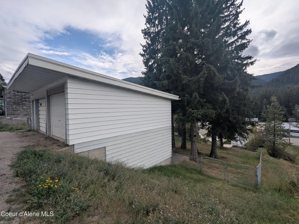 721 Hunter Street Mullan ID 83846