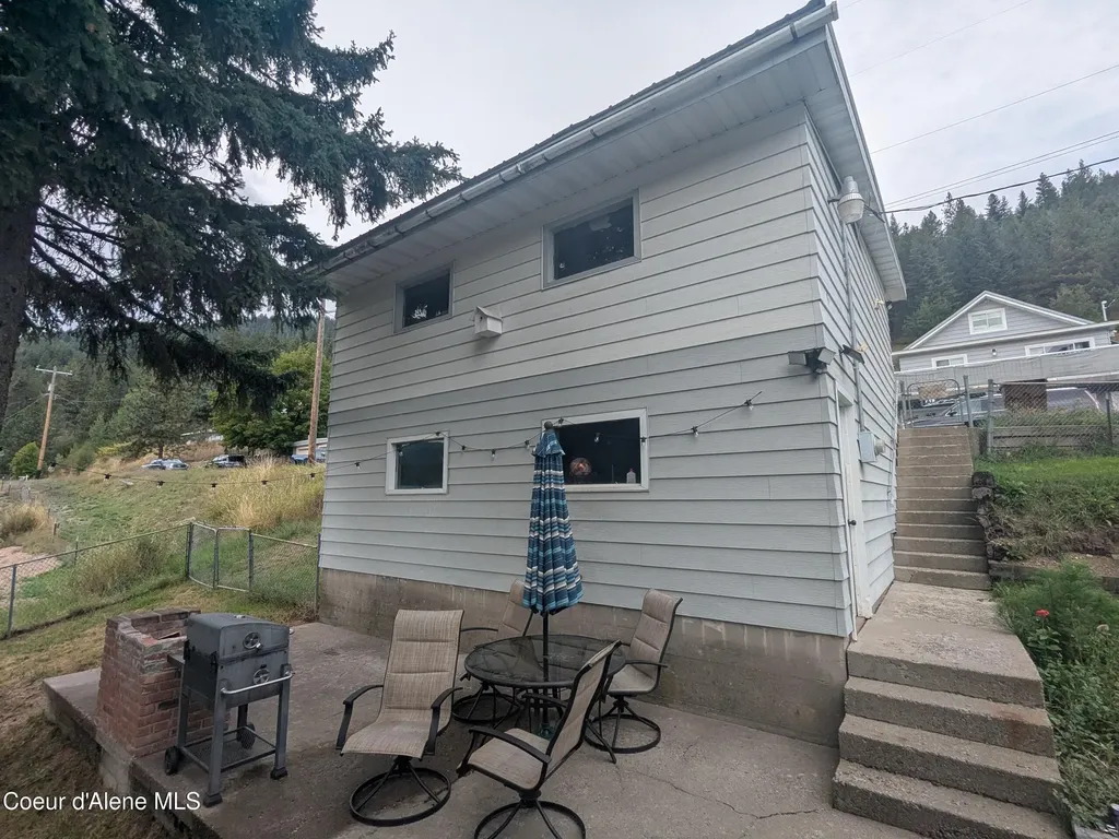721 Hunter Street Mullan ID 83846