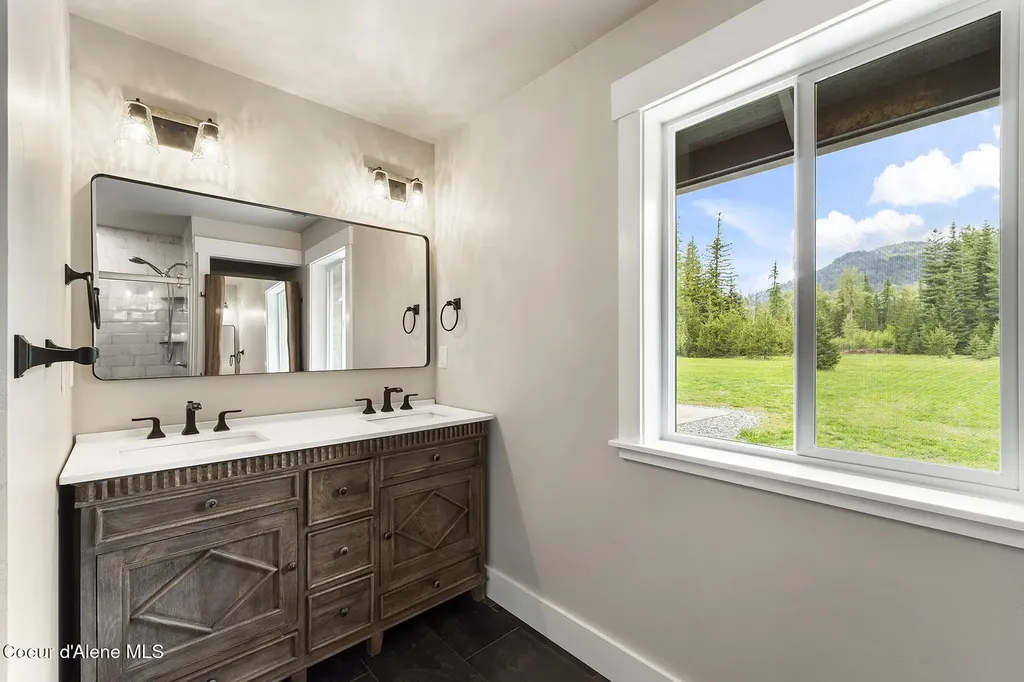 193 Grouse Road Sandpoint ID 83864