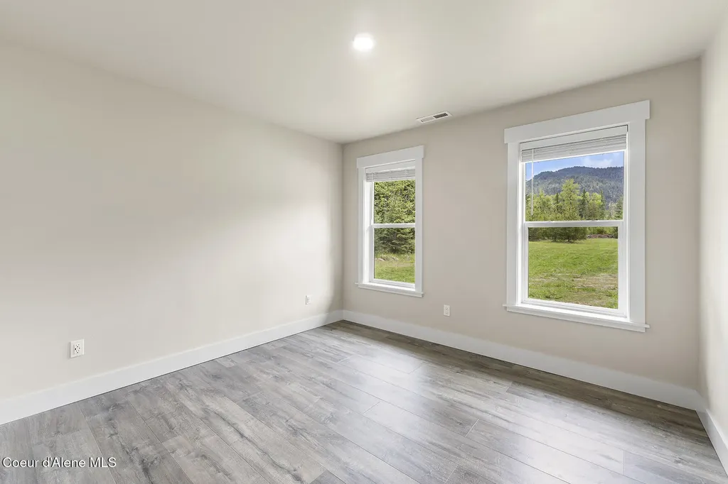 193 Grouse Road Sandpoint ID 83864