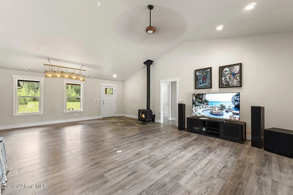 193 Grouse Road Sandpoint ID 83864