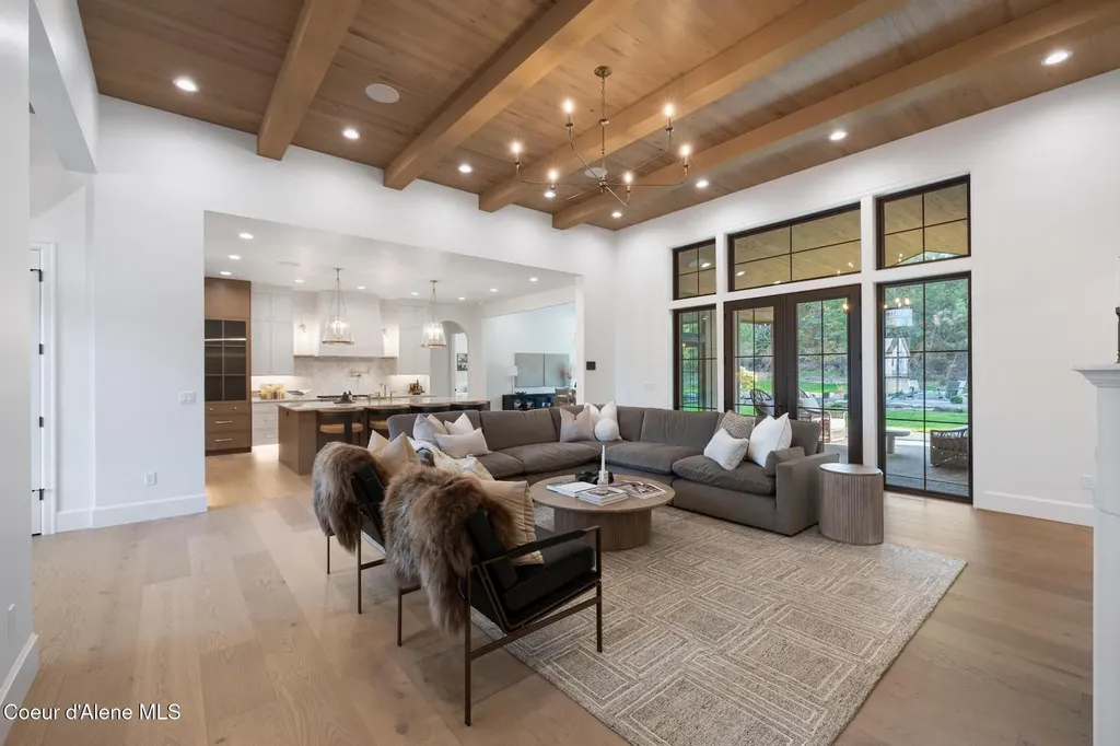 3880 E Winray Drive Hayden ID 83835