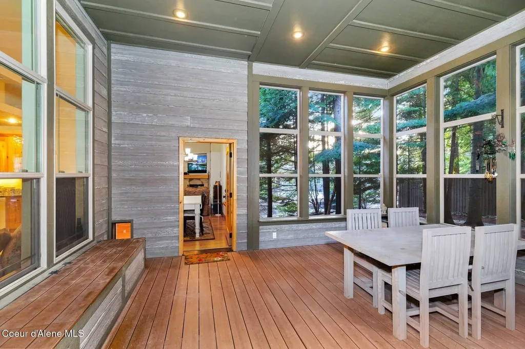 4303 Burns Court Sandpoint ID 83864
