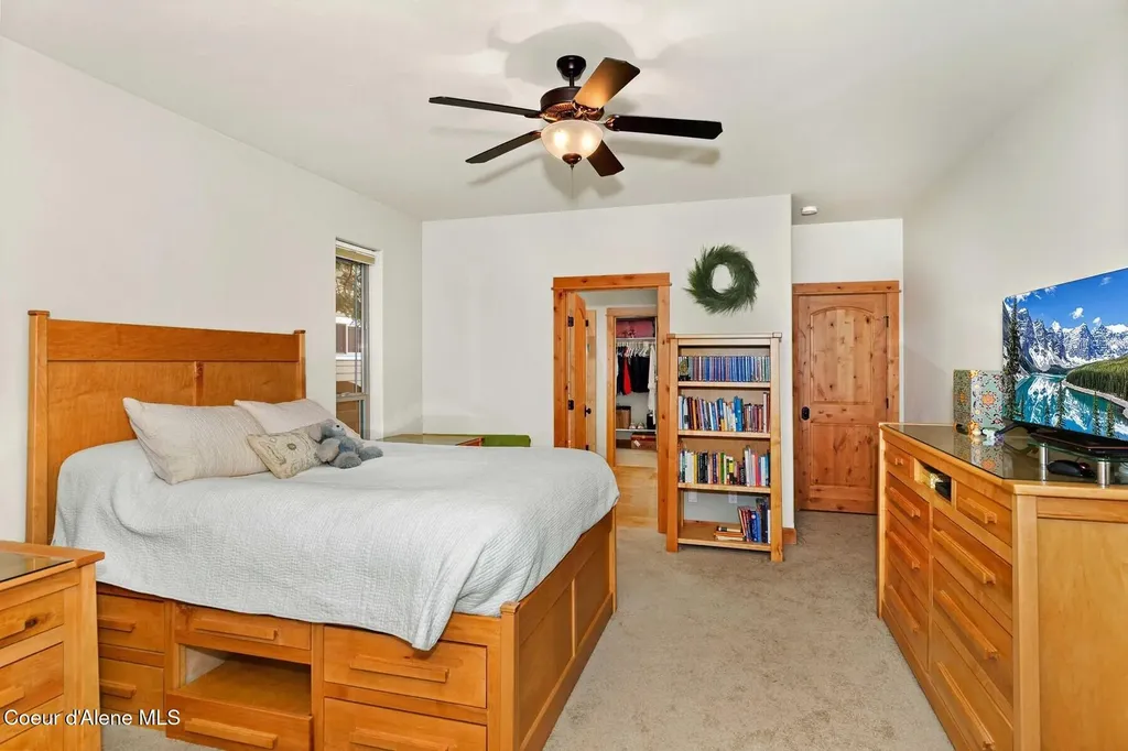 4303 Burns Court Sandpoint ID 83864
