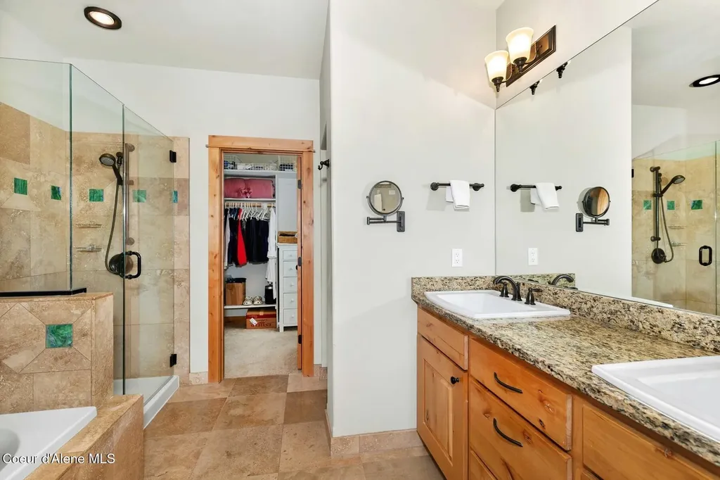 4303 Burns Court Sandpoint ID 83864