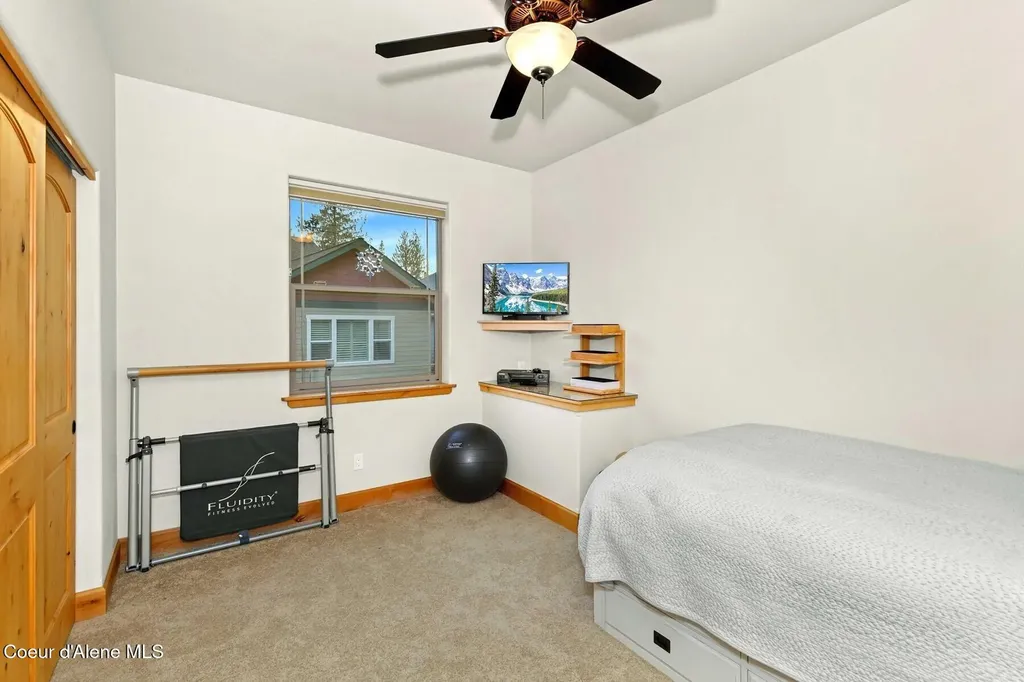 4303 Burns Court Sandpoint ID 83864
