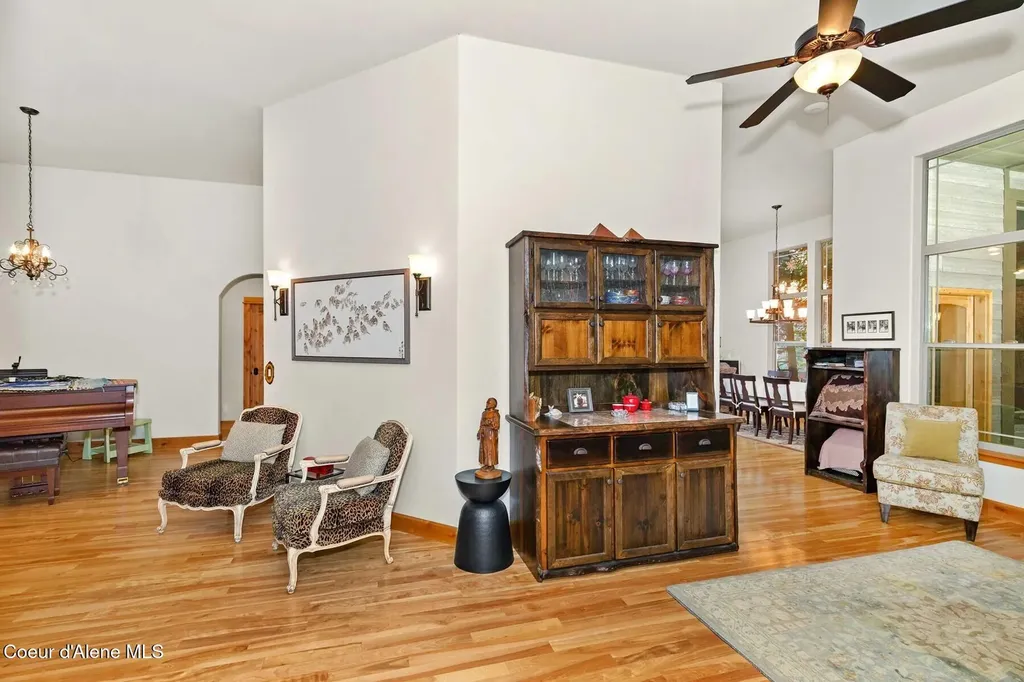 4303 Burns Court Sandpoint ID 83864