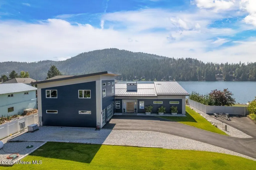 494 Snug Harbor Road Sandpoint ID 83864