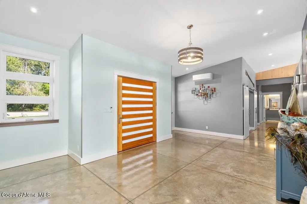 494 Snug Harbor Road Sandpoint ID 83864