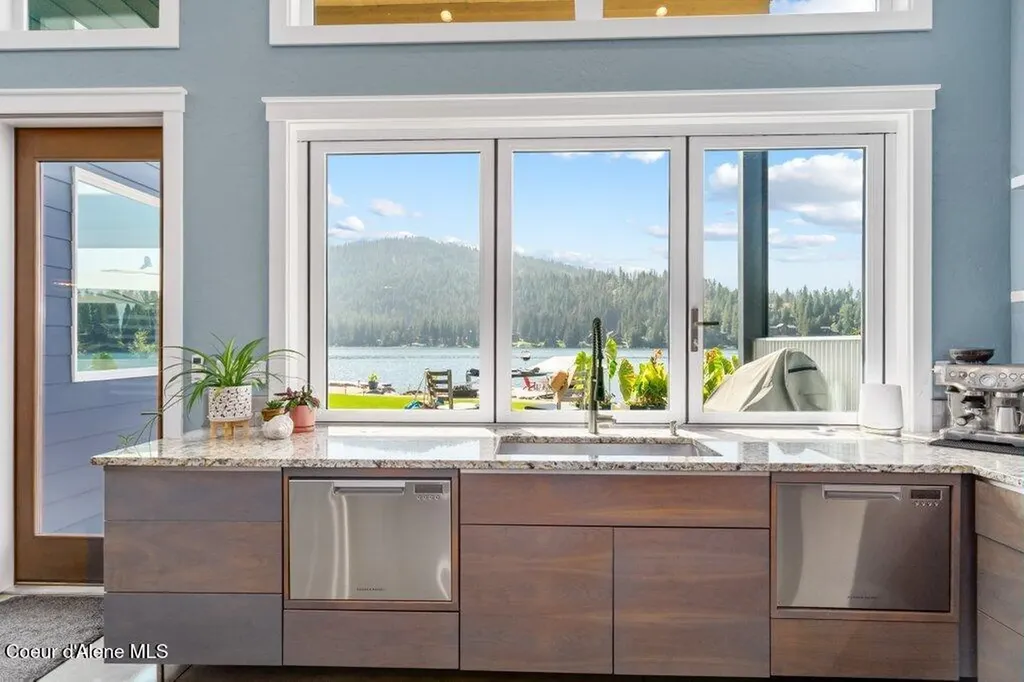 494 Snug Harbor Road Sandpoint ID 83864