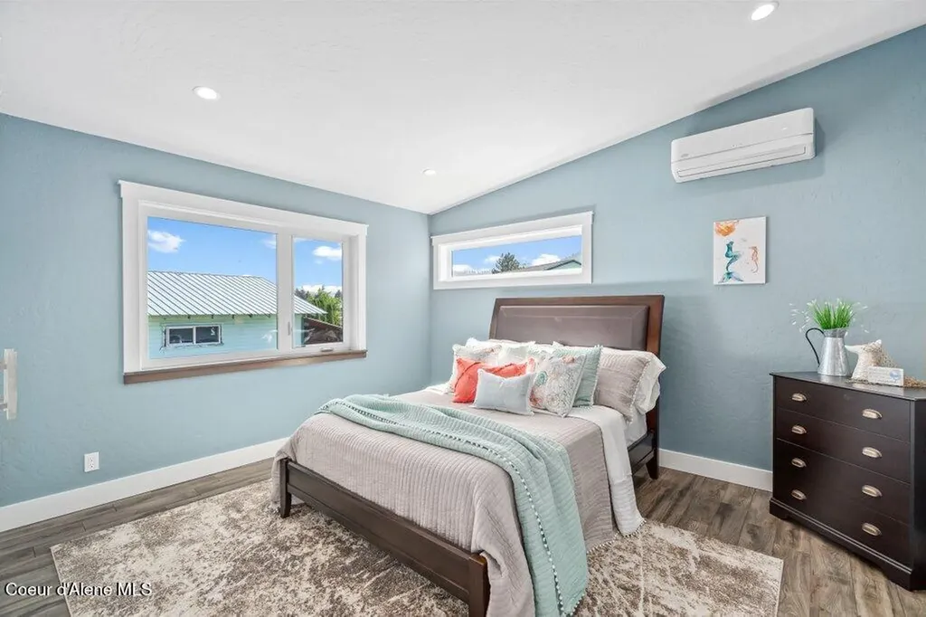 494 Snug Harbor Road Sandpoint ID 83864