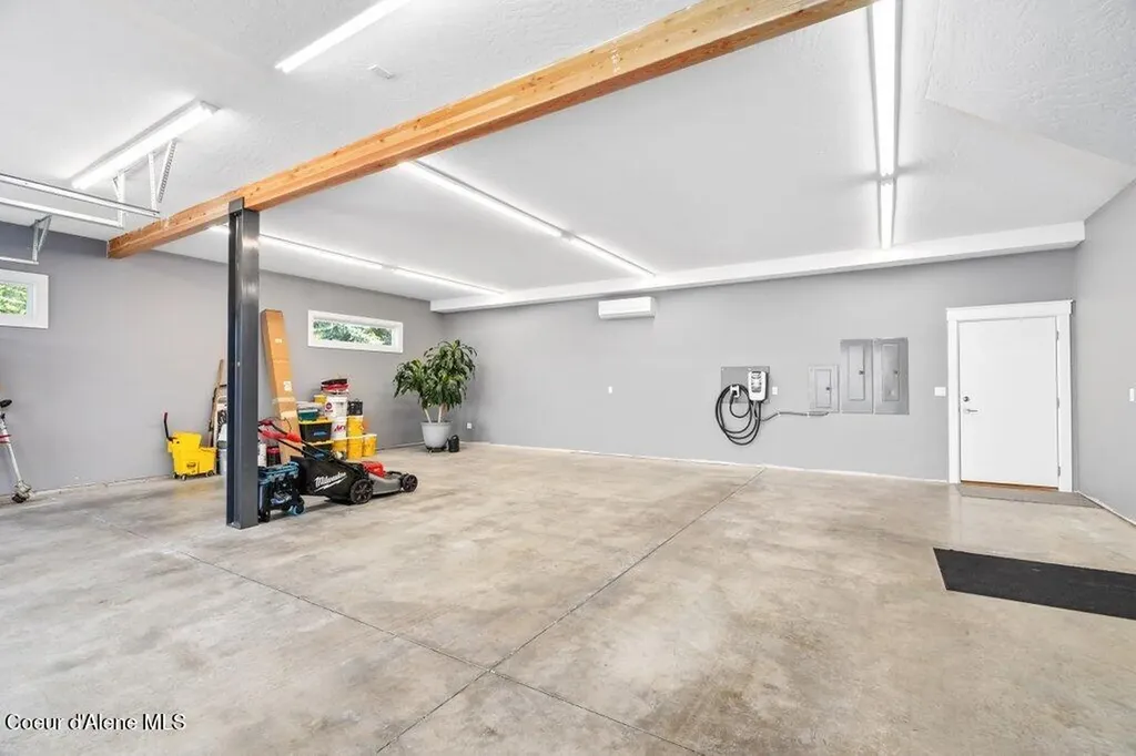 494 Snug Harbor Road Sandpoint ID 83864