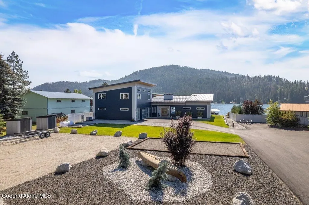 494 Snug Harbor Road Sandpoint ID 83864