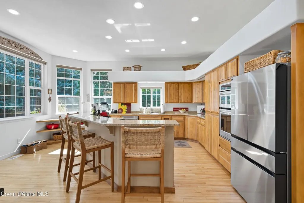 5811 E Shoreline Drive Post Falls ID 83854