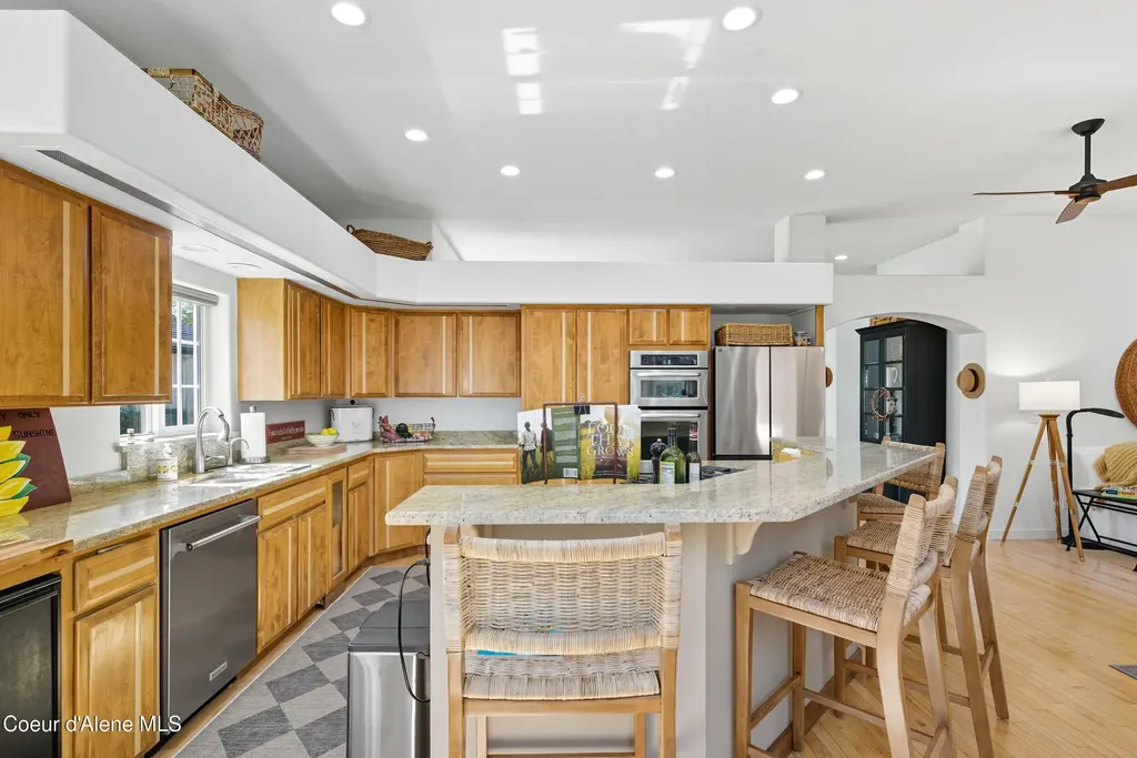 5811 E Shoreline Drive Post Falls ID 83854
