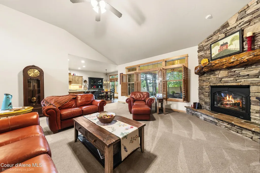 11423 N Green Tree Court Hayden ID 83835