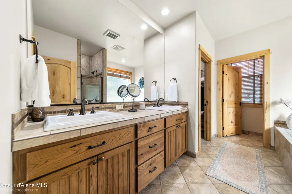 11423 N Green Tree Court Hayden ID 83835