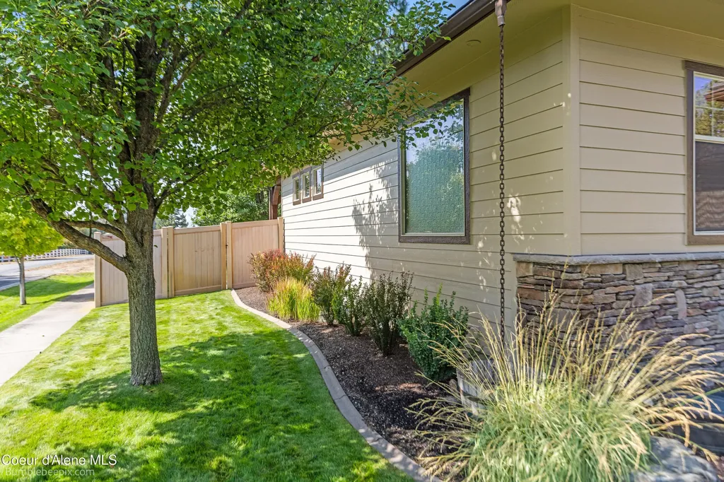 11423 N Green Tree Court Hayden ID 83835
