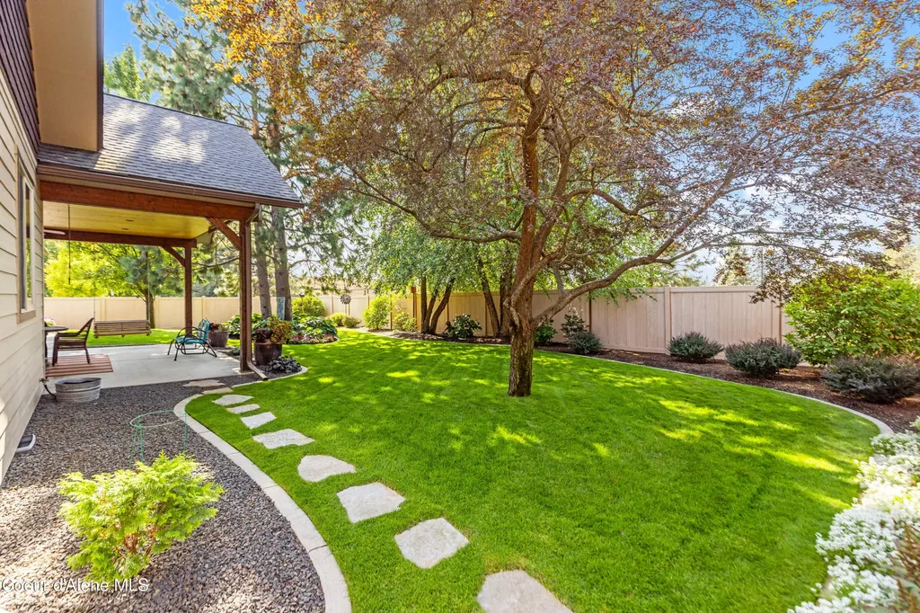 11423 N Green Tree Court Hayden ID 83835