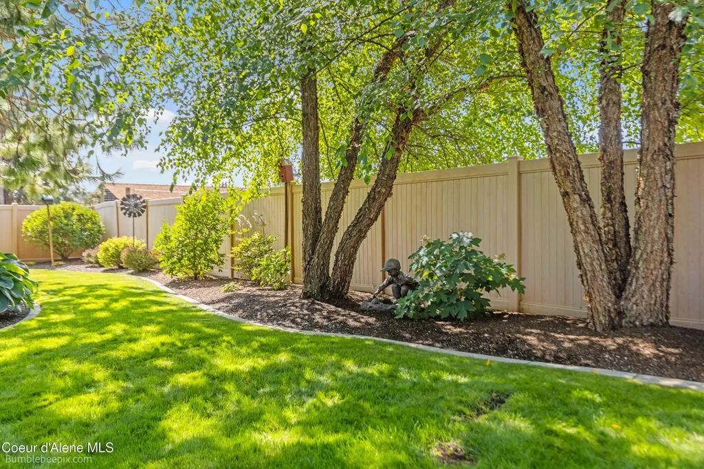 11423 N Green Tree Court Hayden ID 83835