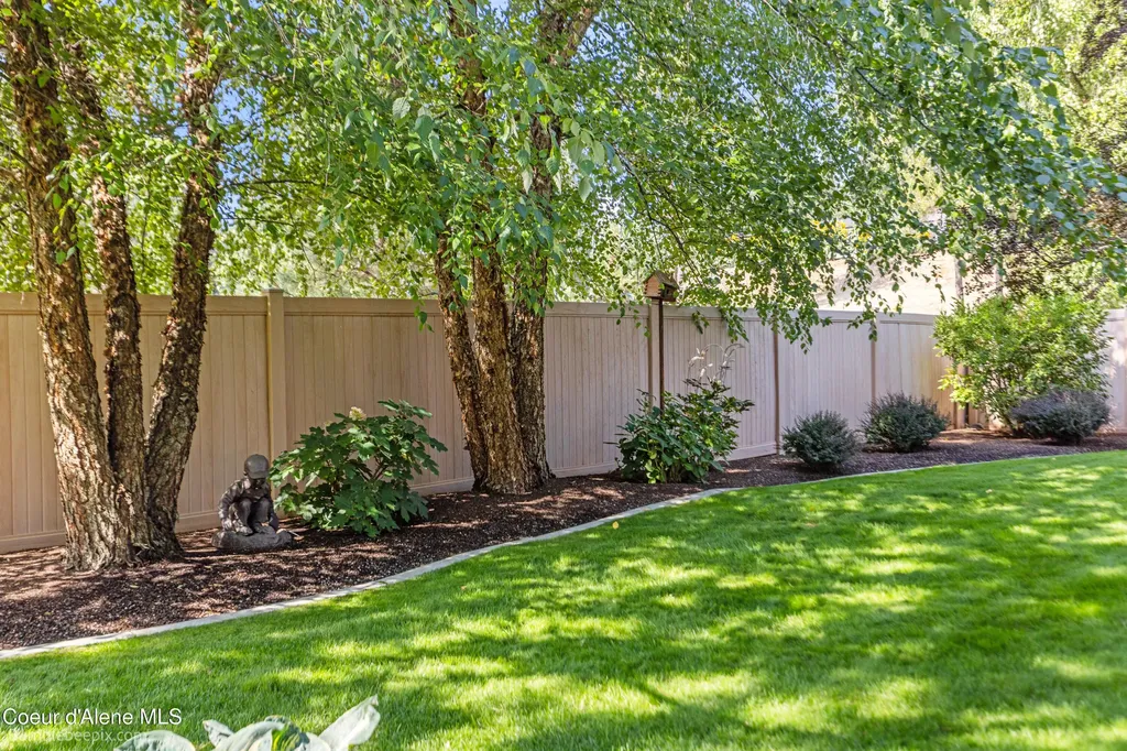 11423 N Green Tree Court Hayden ID 83835