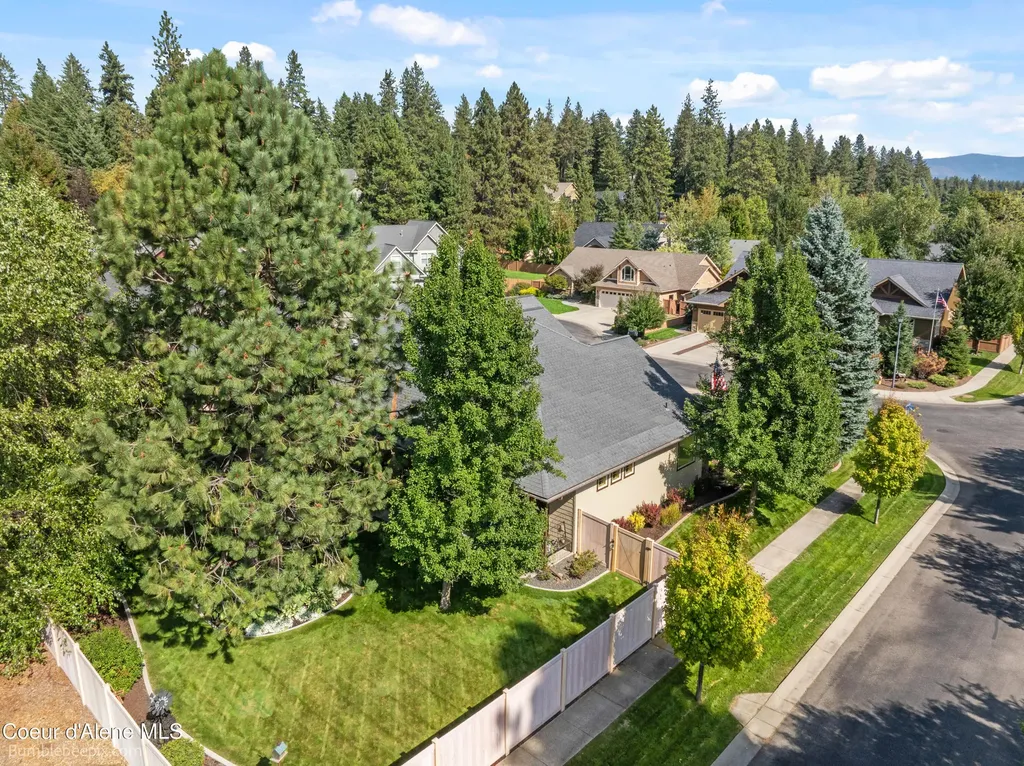 11423 N Green Tree Court Hayden ID 83835