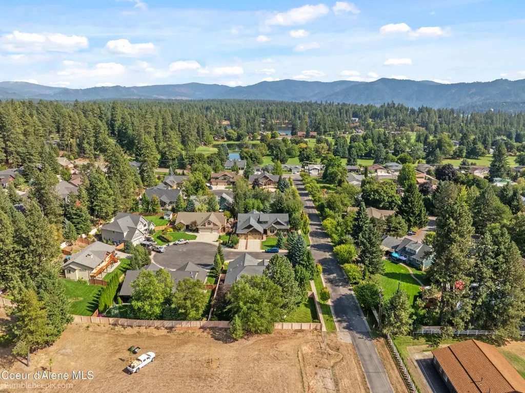 11423 N Green Tree Court Hayden ID 83835