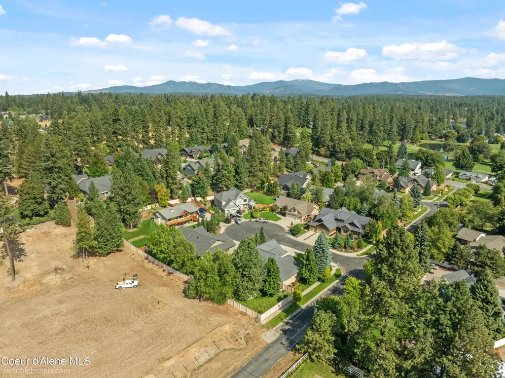 11423 N Green Tree Court Hayden ID 83835
