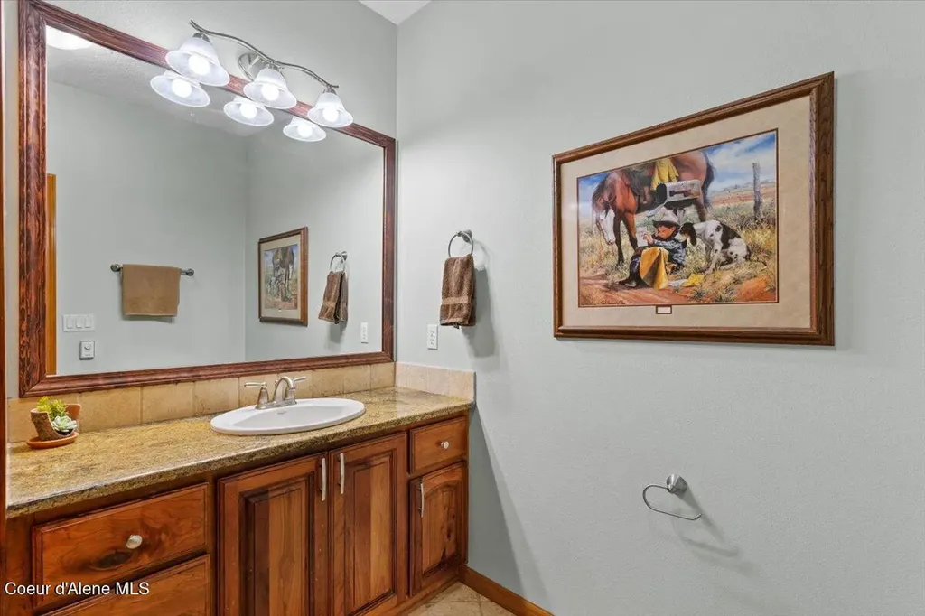 9537 E Parks Road Athol ID 83801