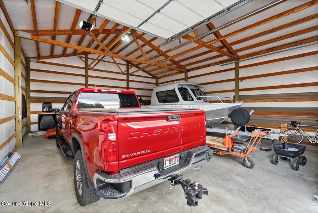 9537 E Parks Road Athol ID 83801