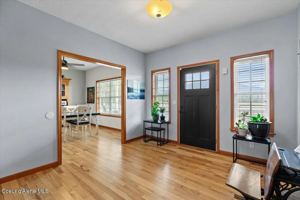 9537 E Parks Road Athol ID 83801
