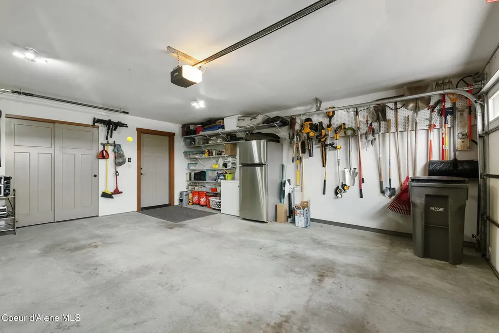 310 Seven Sisters Drive Kootenai ID 83840