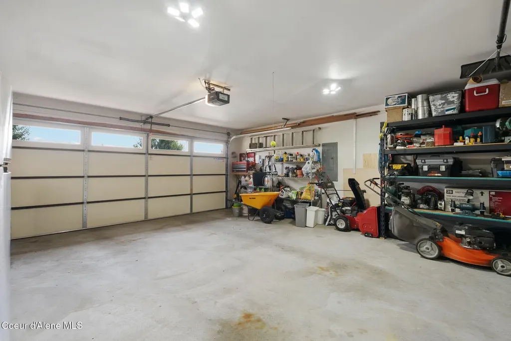 310 Seven Sisters Drive Kootenai ID 83840