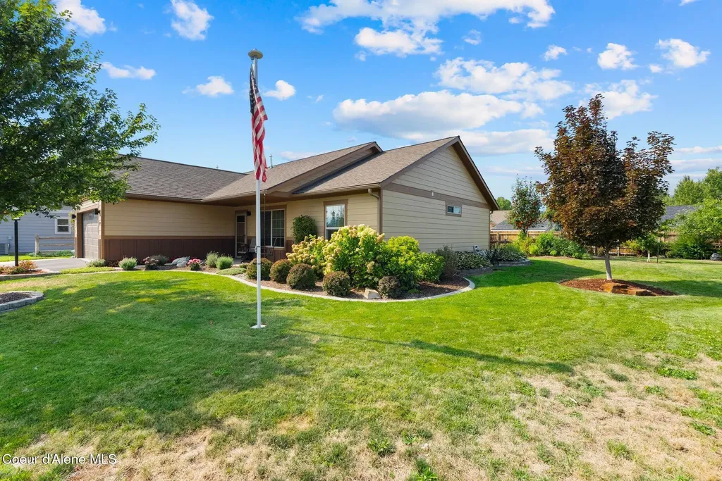 310 Seven Sisters Drive Kootenai ID 83840