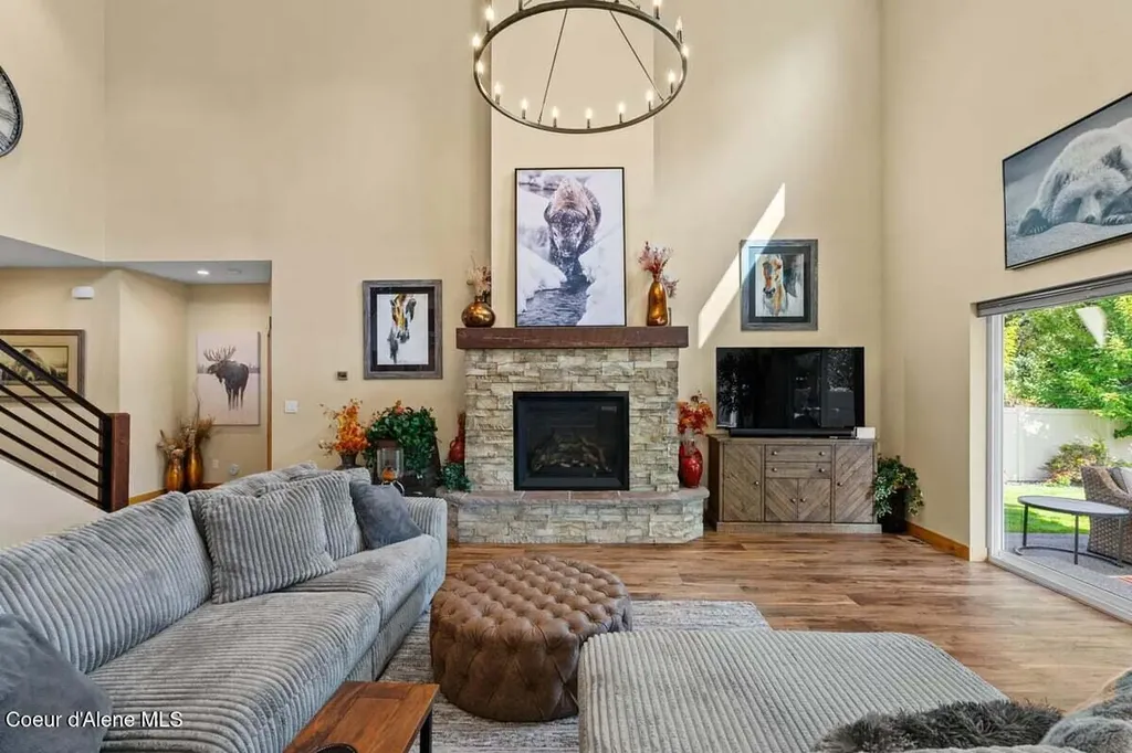 11388 N Armonia Way Hayden ID 83835