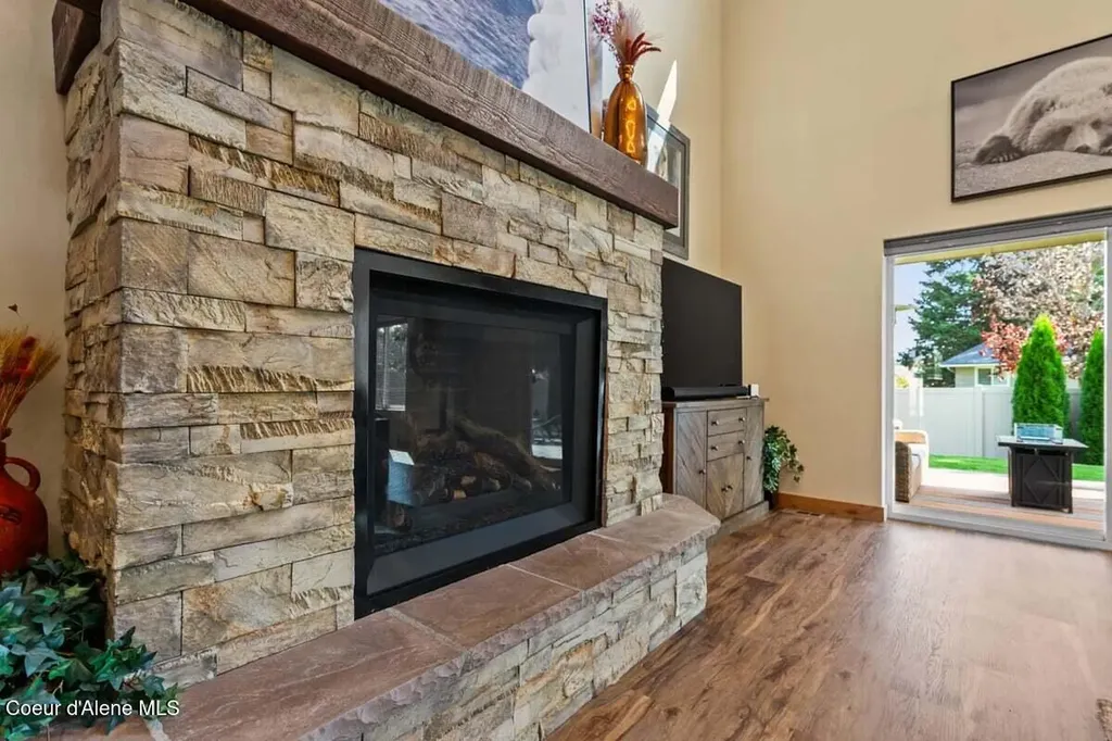 11388 N Armonia Way Hayden ID 83835