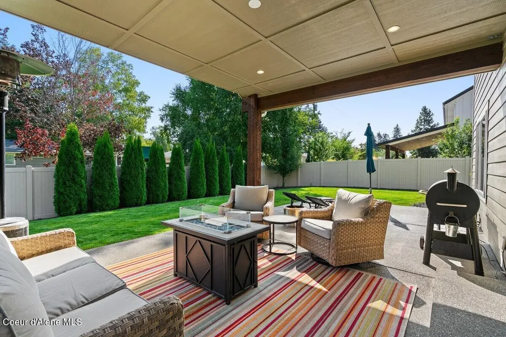 11388 N Armonia Way Hayden ID 83835