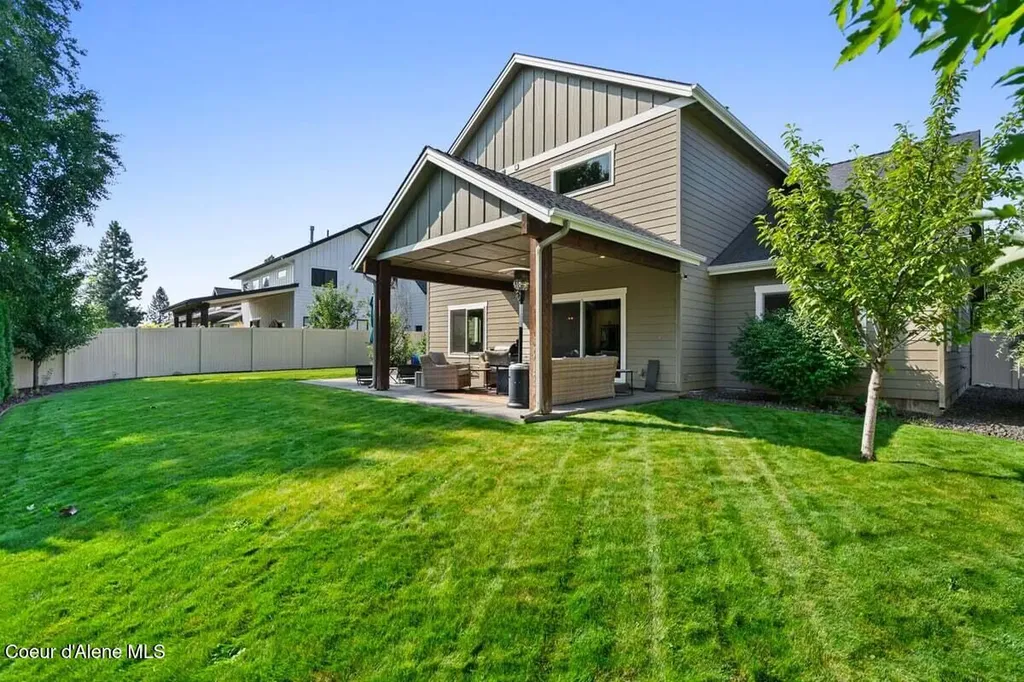 11388 N Armonia Way Hayden ID 83835