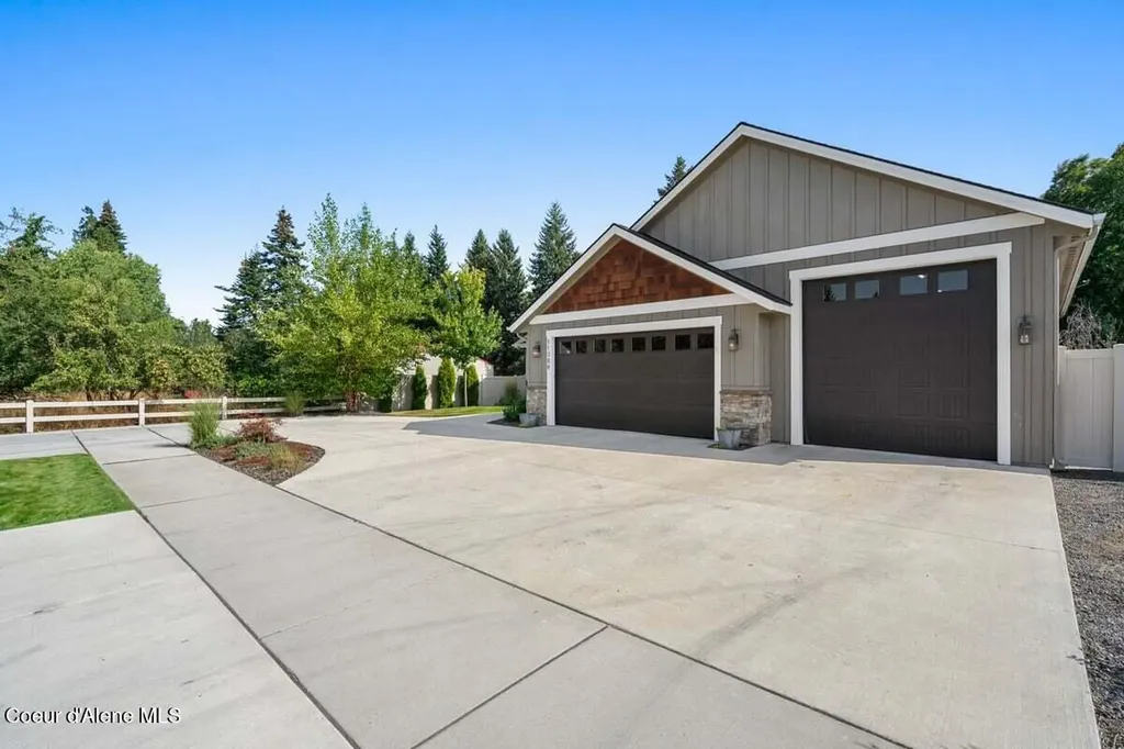 11388 N Armonia Way Hayden ID 83835