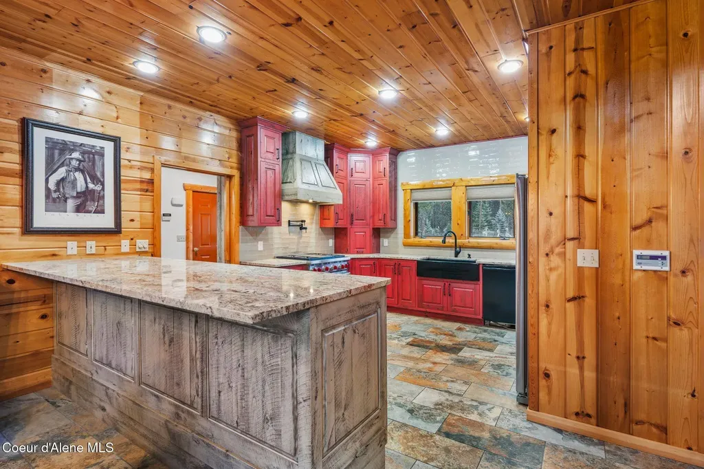 58250 Highway 200 Clark Fork ID 83811