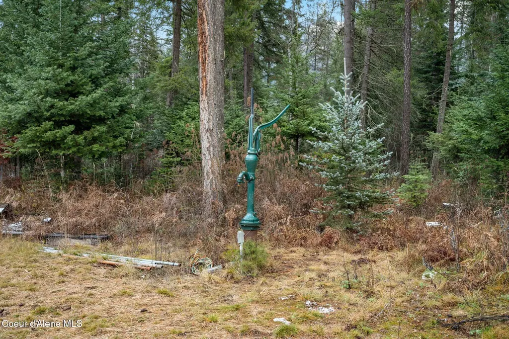 58250 Highway 200 Clark Fork ID 83811