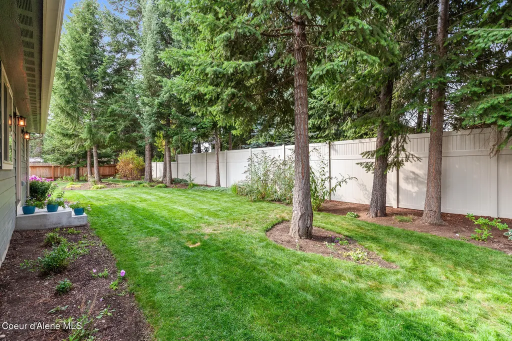 5471 W Corkys Court Spirit Lake ID 83869