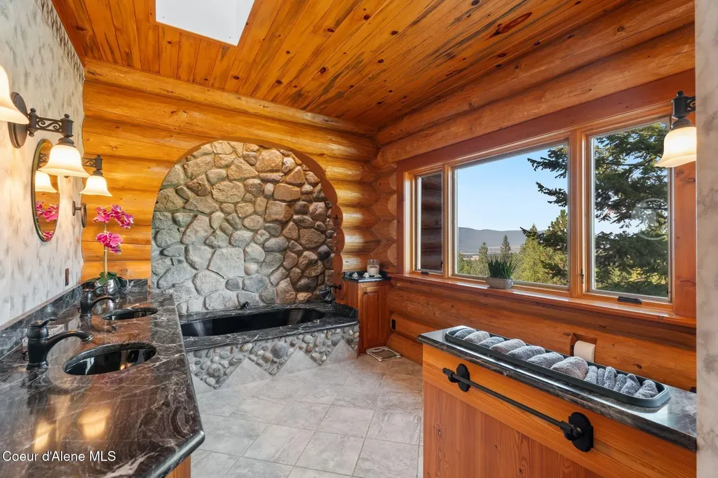 1758 Giles Connection Road Bonners Ferry ID 83805